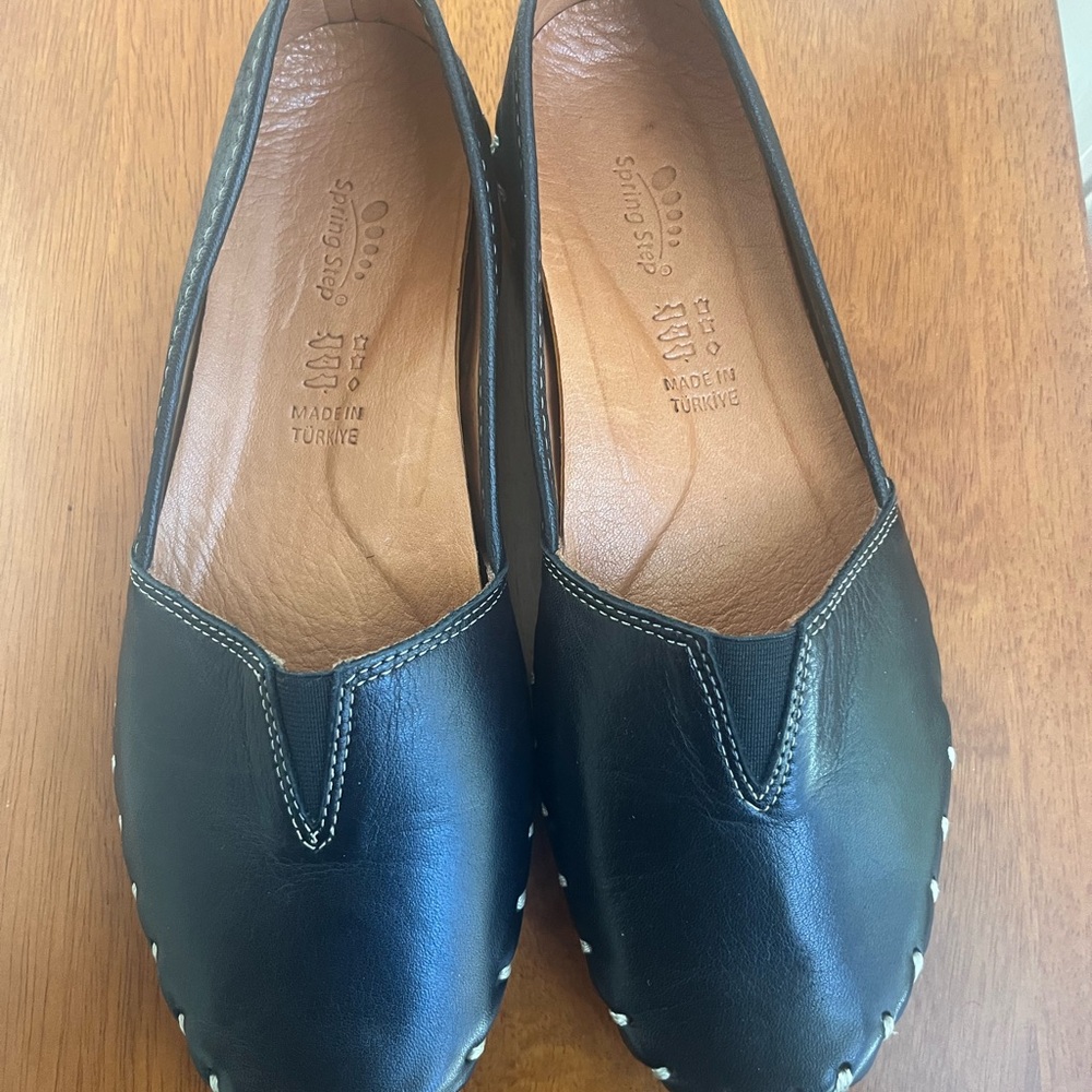 Spring Step Kathaleta Black Leather Loafers